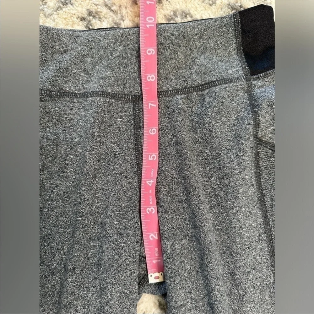 Lululemon Motivate‎ Pant Heathered Speckled Black / Black Size 4